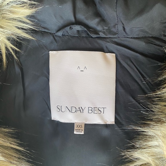 Sunday Best (Aritzia) Faux Fur hooded vest - Picture 2 of 2